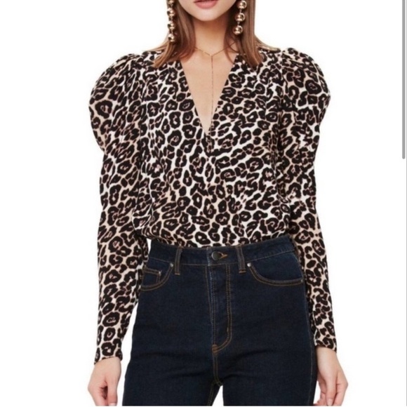 Leopard Print V-Neck Women's Top - Picture 3 of 3